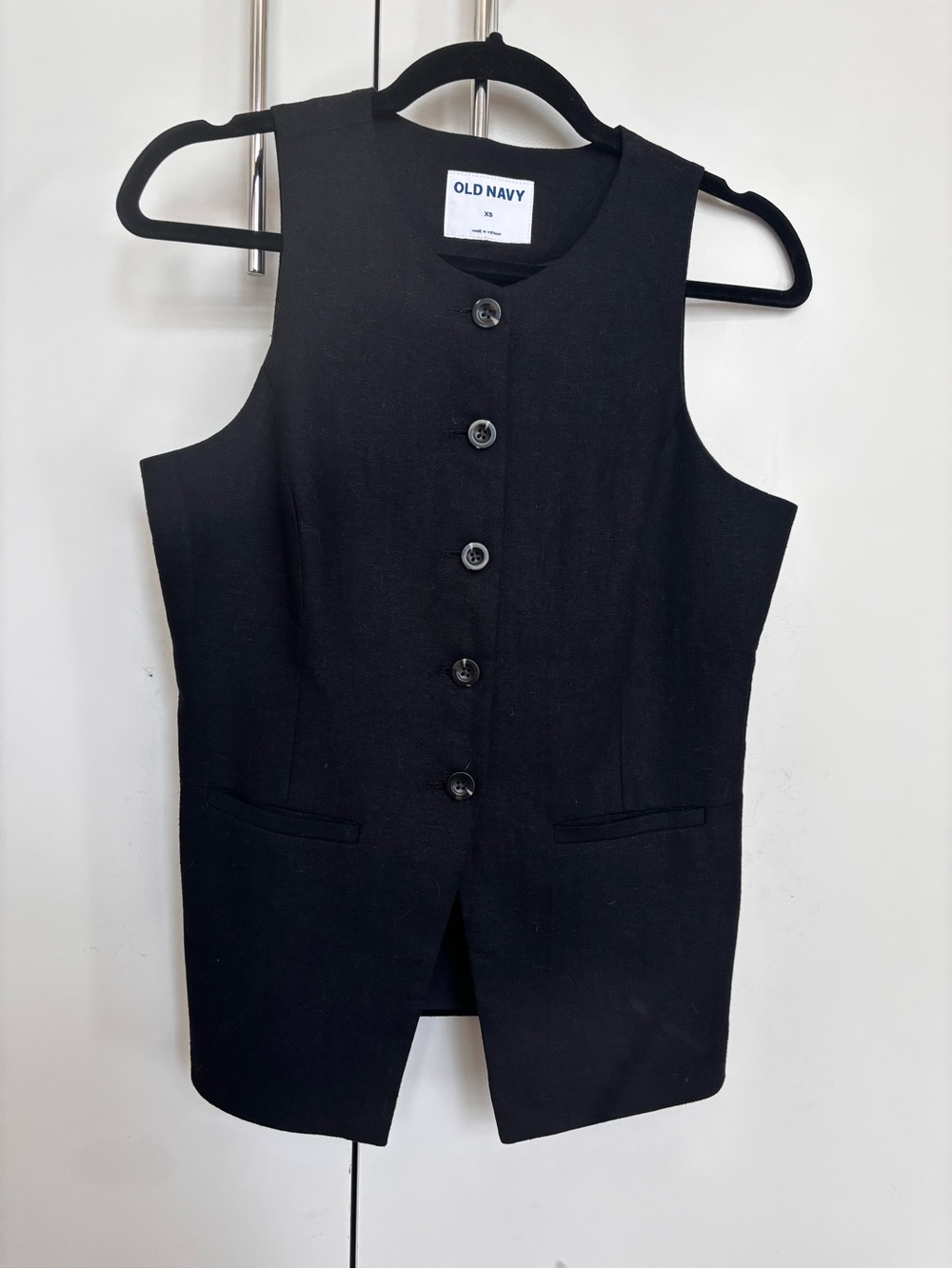 Old Navy Black Button-Up Sleeveless Vest